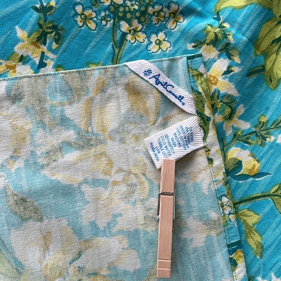 April Cornell Floral Table Runner - Picture 2 of 4